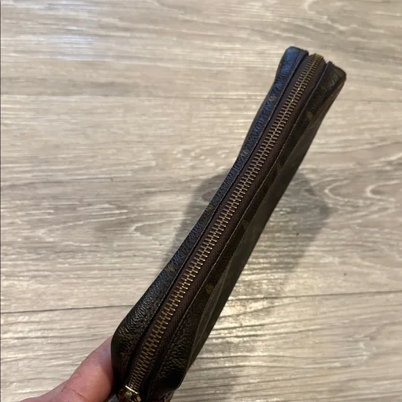 Louis Vuitton Brown Monogram Wristlet - Picture 11 of 14